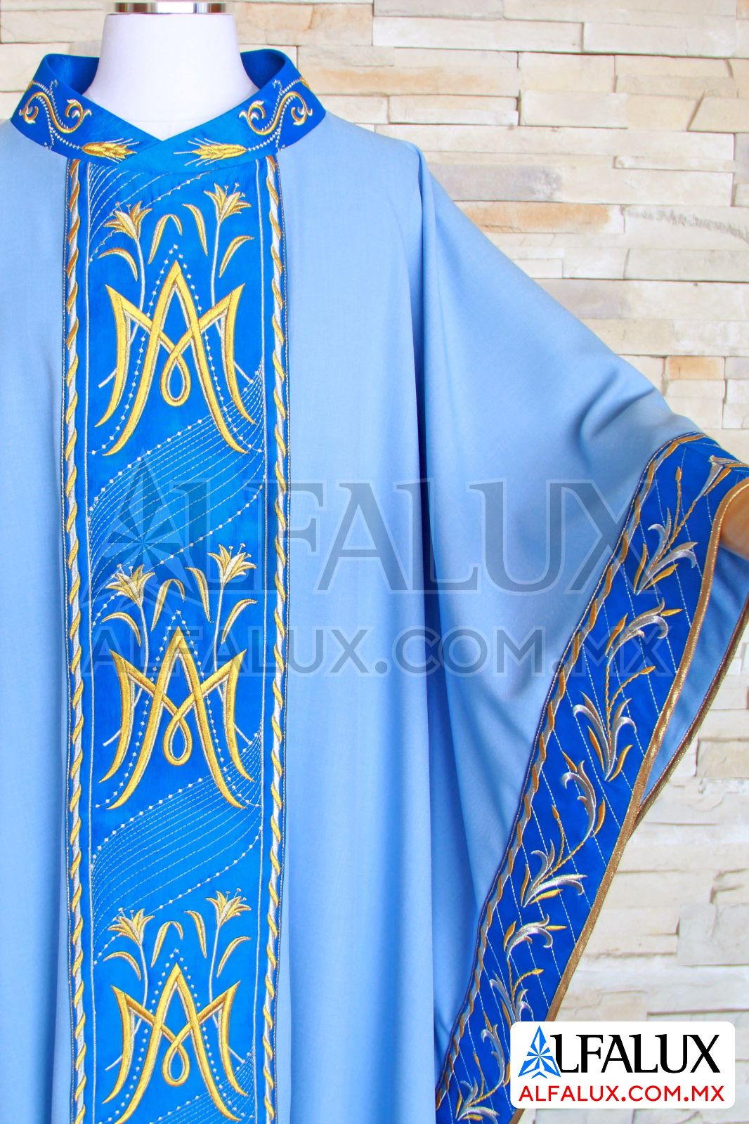 14 AVE MARIA Casulla Alfalux Azul Cielo Raso Rey Laterales ClloBord (8)